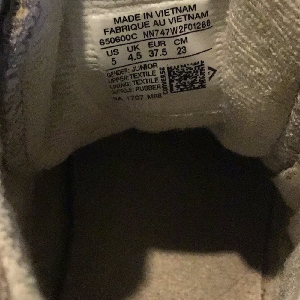 Converse All Star Chuck Taylor High Tops - Picture 5 of 7